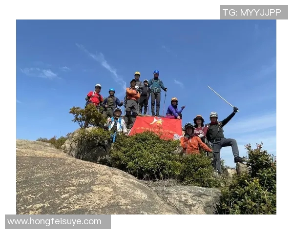 重庆篮球队的耐力之路：从艰辛训练到赛场辉煌的全景解析